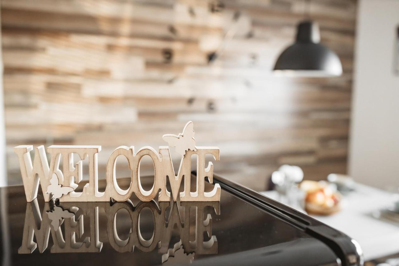 Drive Caffe Apartments Trzin Kültér fotó