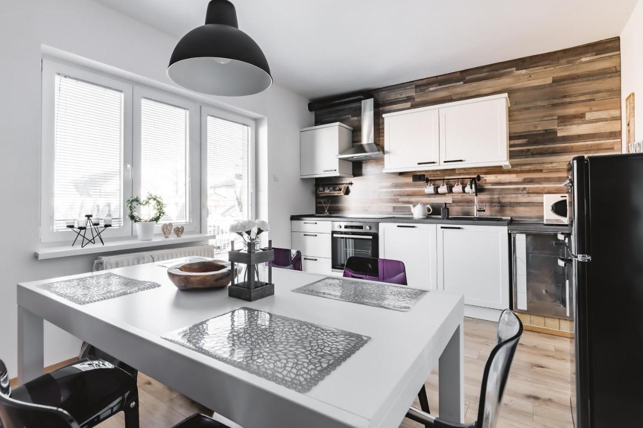 Drive Caffe Apartments Trzin Kültér fotó